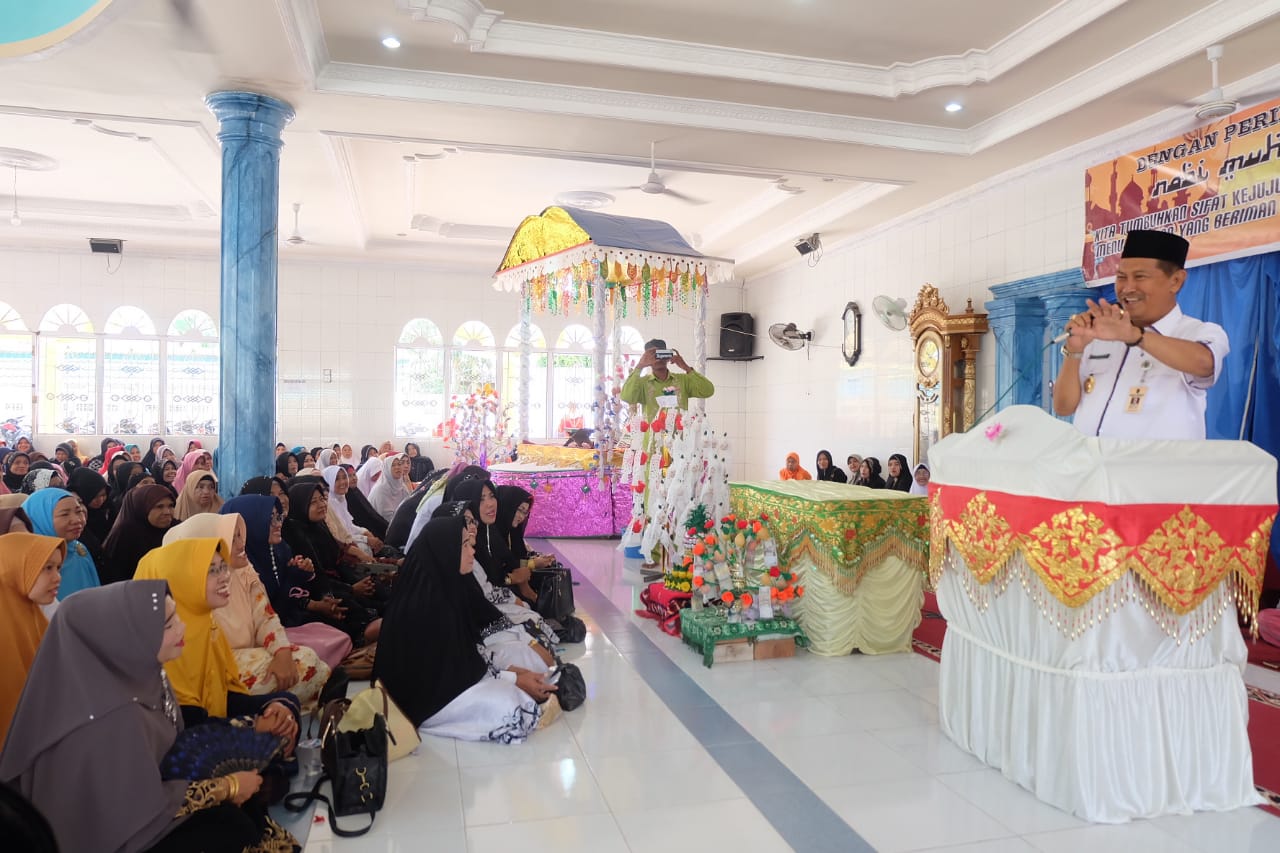 Hadiri Maulid Nabi, Wabup Inhil: Saya akan Kumpul dengan Camat dan Kepala Desa