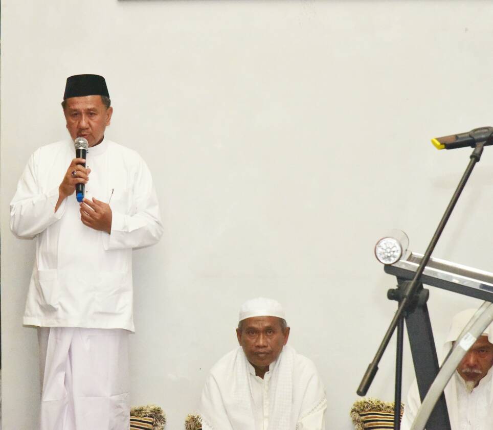 Ditengah-tengah Masyarakat Inhil dan Anak Panti, Rosman Malomo Hadiri Buka Bersama