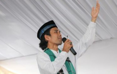 Senator Ini Uangkap Penyebab Akun Instagram Ustad Abdul Somad Diblokir