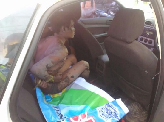 Pemuda Di Inhil Jadi Bulan Bulanan Warga Setelah Tertangkap Menyelinap ke Kos Wanita