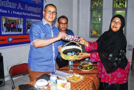 Anggota DPR RI Sayed Abubakar Assegaf Ajak Warga Kelola Bank Sampah