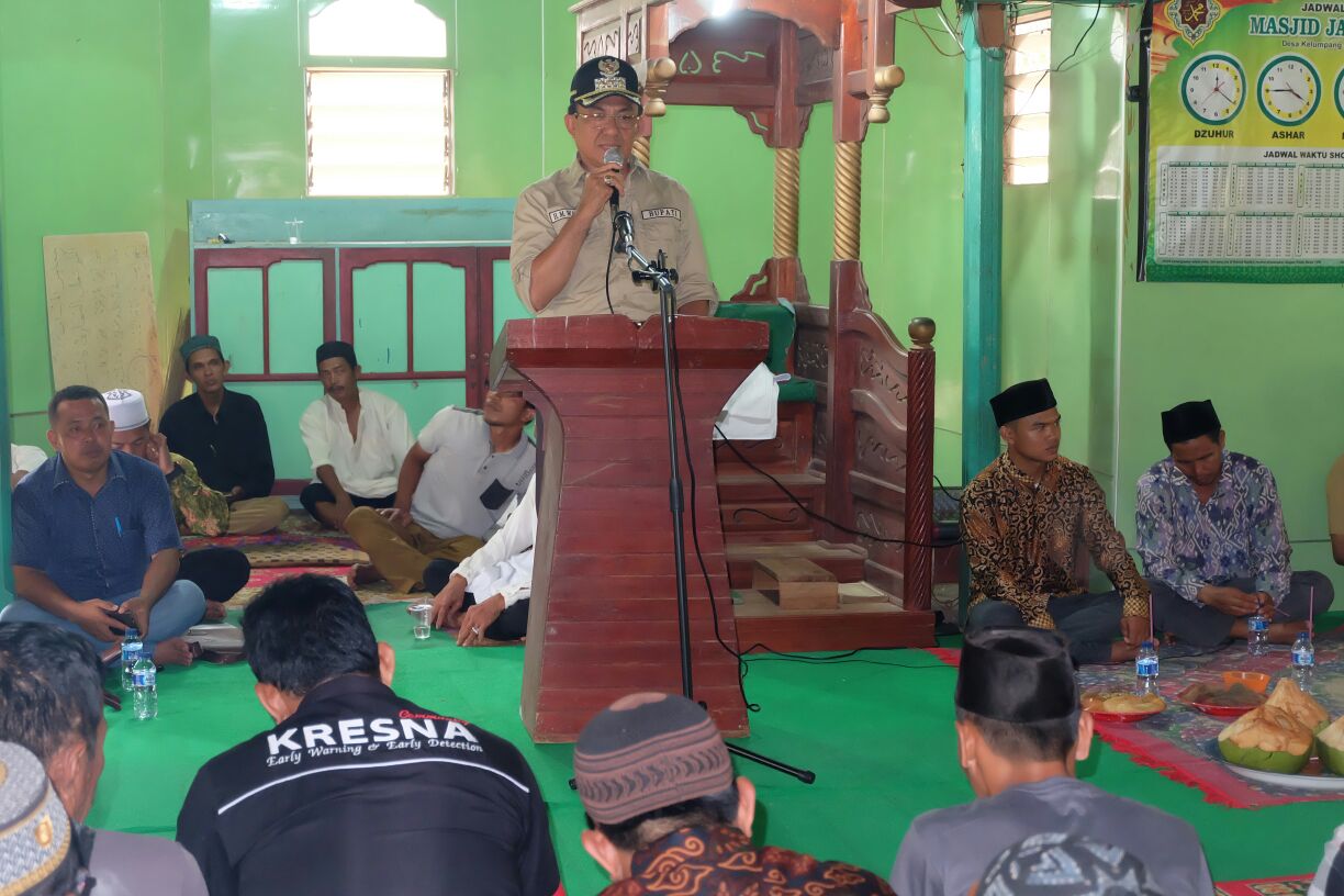 Bupati Inhil Buka Musabaqah Al - Barzanji Desa Kelumpang