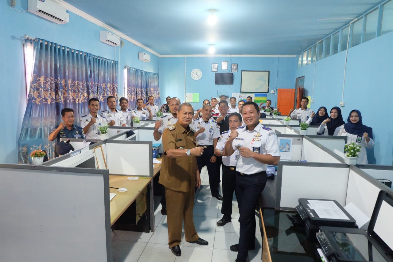 Kunjungan Mendadak, Wakil Bupati Inhil Dan Kepala KSOP Tembilahan Bincangkan Rencana Induk Pengembangan Pelabuhan
