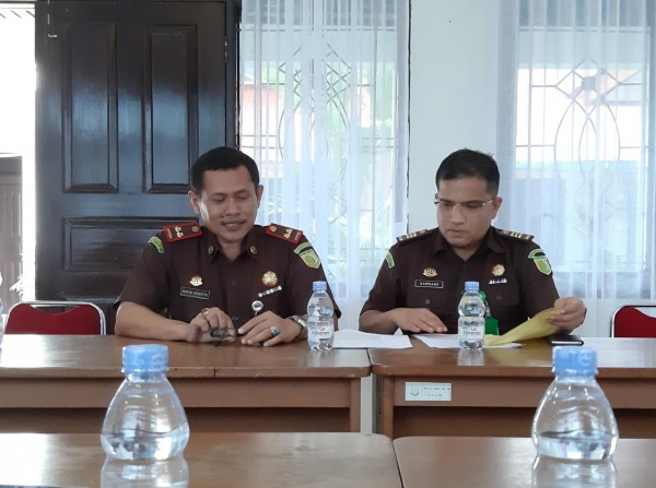 Dua Tahanan Kejari Inhu Kabur, Dibantu Oknum Petugas Hingga Esek-esek di Hotel