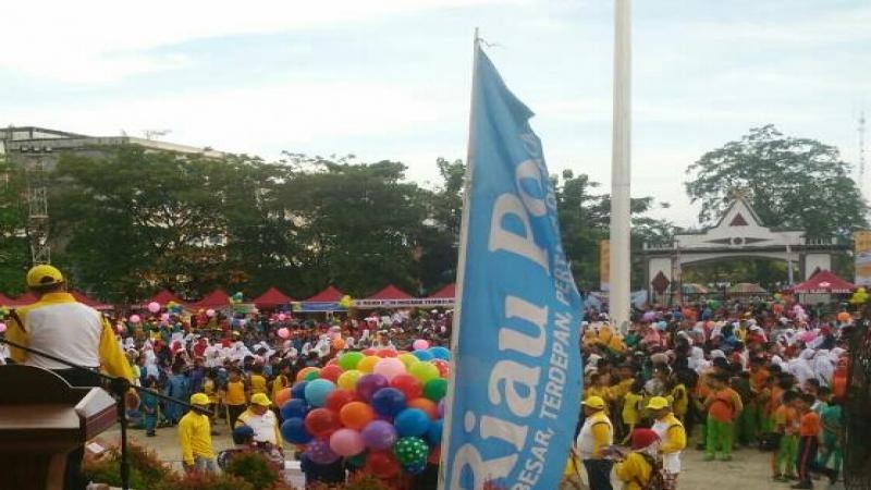 Ribuan Massa Tembilahan Ikut Jalan Santai Hardiknas